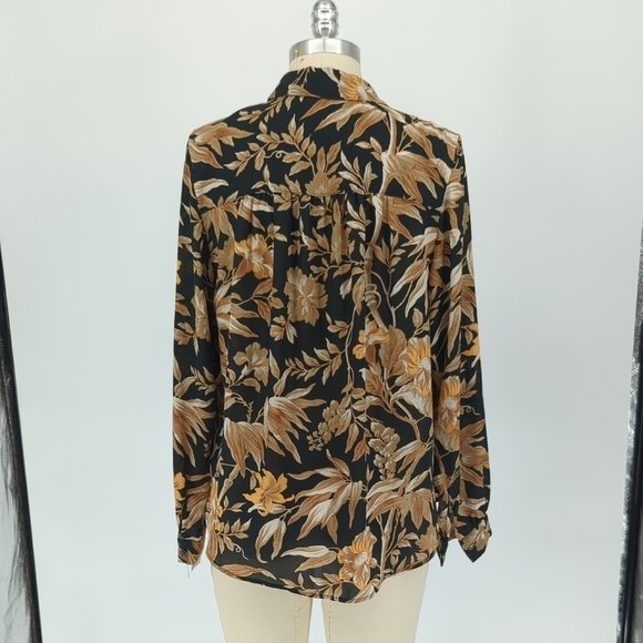 H&M Floral Button Down Shirt Green Tan 6 chiffon Business casual preppy bohemian - Picture 2 of 6